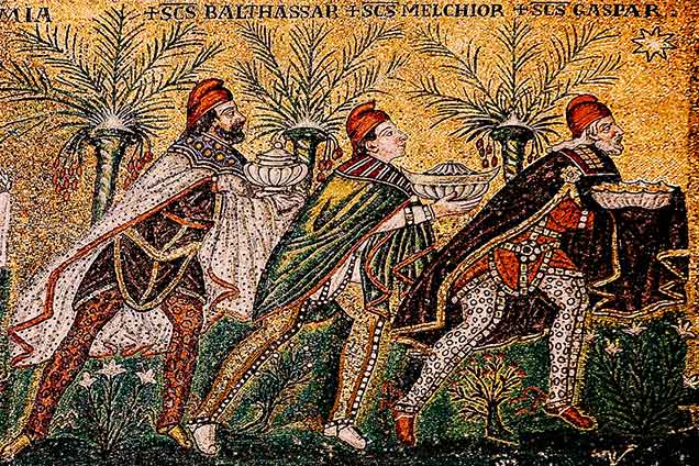 Balthasar, Melchior und Caspar  | Mosaik aus Basilica of Sant´ Apollinare Nuovo in Ravenna | Quelle: Nina Aldin Thune | de.wikipedia.org | Lizenz:: Creative Commons CC BY-SA
